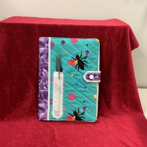 5 x 7 embroidered notebook cover. Includes notebook. New - Picture 1 of 1